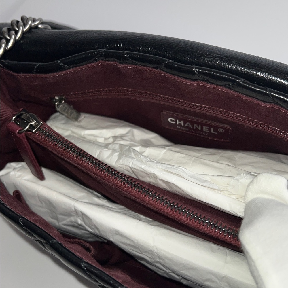 ❤️NWT CHANEL CC FLAP BAG IN BLACK AGED CALFSKIN LEATHER W/ RUTHENIUM HARDWARE - Picture 15 of 17